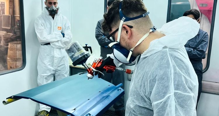 Sagola, en las aulas: formación práctica en Burgos y SagolaSPRAY™ en PFITech